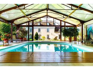 Un ancien presbytère sublimé  ses dépendances de caractère et ses espaces bien-être...