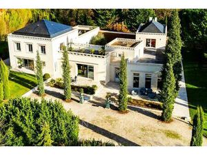 Propriété d’exception au cœur préservé de Saint-Cyr-sur-Loire