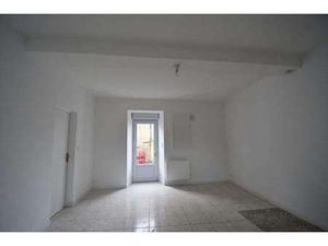 Location Maison à Tillières (49230) : à louer / 56m² Tillières