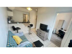 Location appartement 2 pièces 27 m² à Lille (59000)