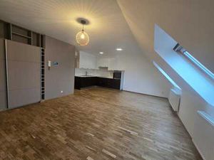 Superbe duplex rénové 105 m² avec terrasse – Vilvoorde
