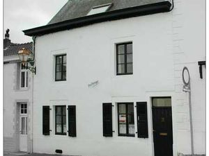 Maison de caractère dans le centre de Profondeville