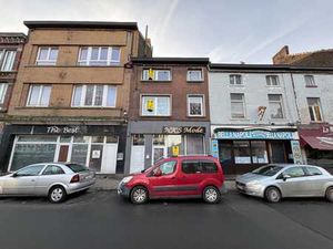 MAISON DE COMMERCE 5 CHAMBRES COUR ET JARDIN