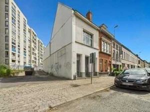 Superbe immeuble de rapport mixte rénové.