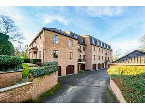 Spacieux appartement 3 chambres avec garage à Embourg