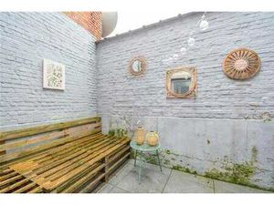 Immeuble de rendement avec 3 studios d'étudiants au cœur de