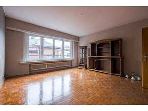 BEL APPARTEMENT 2 CHAMBRES - TERRASSE - CAVE - ASCENSEUR