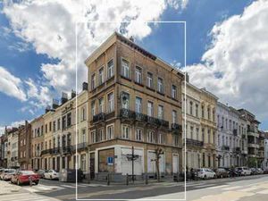 Immeuble mixte – 4 unités  rendement 7 25% actuel  11%