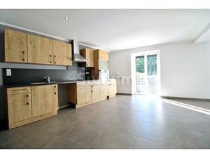 Appartement spacieux à La Chaux-du-Dombief