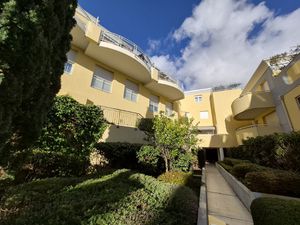 Grand Studio avec chambre séparée