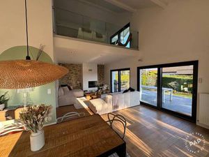 Prévessin-Moëns (01280)