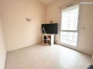 Studio 1 pièce 29 m²