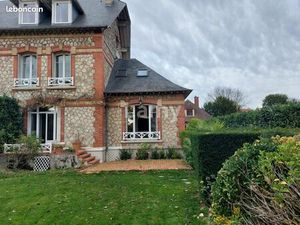 Maison 7 pièces 180 m²