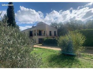 Maison 10 pièces 200 m²