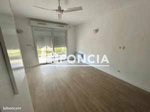 Studio 1 pièce 21 m²