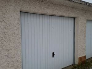 Garage à louer à Gray avenue des capucins