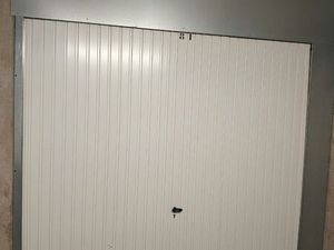 Grand garage box fermé sécurisé – Lyon 8 Marius Berliet / Saint-Gervais