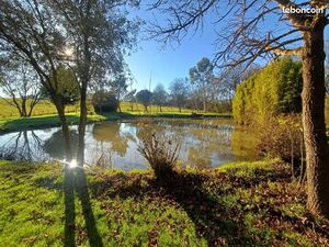 Terrain loisirs et étang