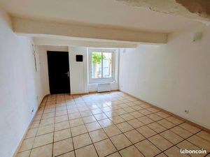 T2 plein centre ville habitable immédiatement