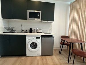 Studio proche Hennessy