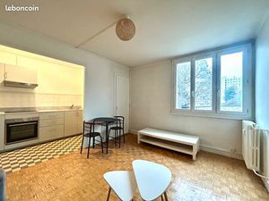 À louer – T2 avec balcon – Caluire-et-Cuire (proche Croix-Rousse)