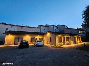 Studio meublé au centre ville