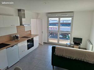 T2 MEUBLÉ À LOUER - 38m2 - 670