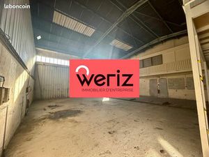 Local industriel 295 m²