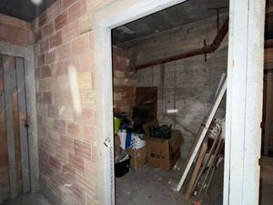 Cave 5/6 m2 a La Rouviere 13009 à louer