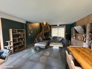 Villa avec terrain clos