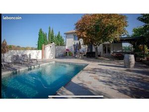 Villa 6 pièces 210 m²