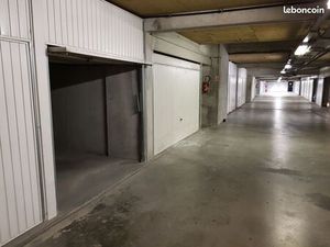 Part. Loue Box fermé 13002