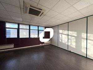 Bureaux 548 m²