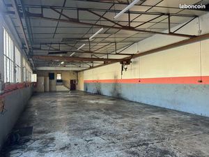 Local 506 m² Décines-Charpieu