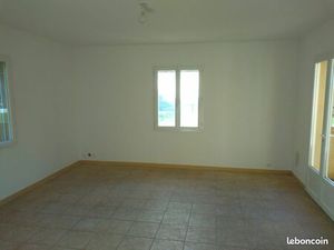 Appartement T4 rénové - Vernègues