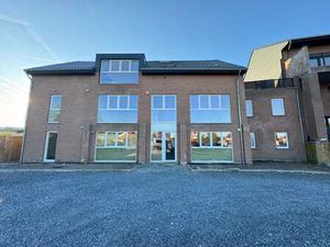 Appartement rez-de-chaussée situé en plein centre de Dour