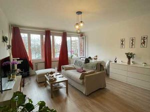 Charmant studio rénové et lumineux