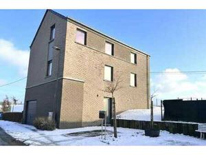 ? Charmante maison 4 façades à louer à Gedinne