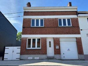 Maison d'habitation trois façades