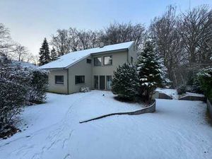 Lumineuse villa cinq chambres idéalement située