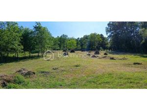 Terrain constructible viabilisé à vendre