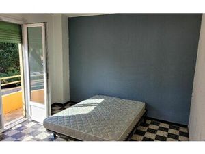 Location appartement  m² T-2 à Elne  450 €