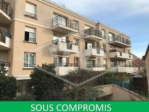 Vente appartement 2 pièces 41 m² Combs-la-Ville (77380)