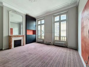 PARIS 8 - PARC MONCEAU / HAUSSMANN - BUREAUX D'ENVIRON 400 M2