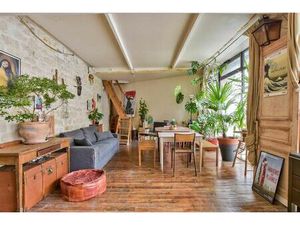 SANDRO – Triplex atypique à fort potentiel