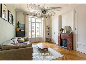 Appartement Art déco rénové en dernier étage