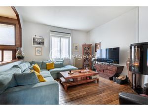 Maison de ville des années 30 avec jardin et garage