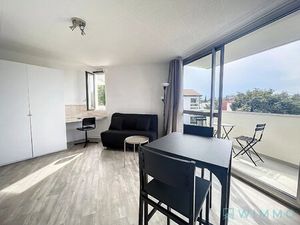 Pessac  Studio meublé tout rénové proche domaine universitaire