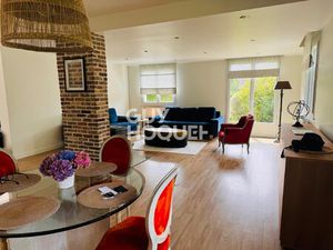 MAISON À LOUER DE 5 PIÈCES DE 146 00 M²