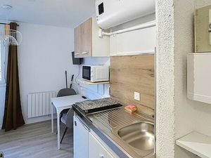 Studette à la montagne